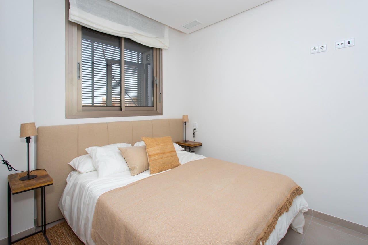Apartamento de 3 habitaciones en Santa Pola en venta con piscina - 570.000 € (Ref: 9850278)