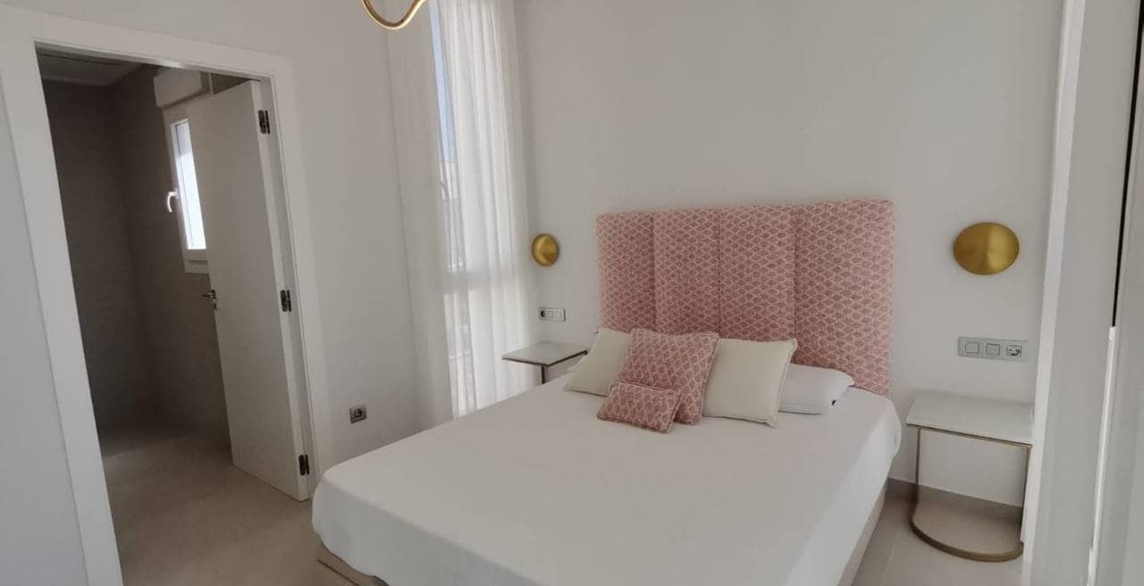 3 sypialnia Willa na sprzedaż w Ciudad Quesada z basenem garażem - 579 000 € (Ref: 9872465)