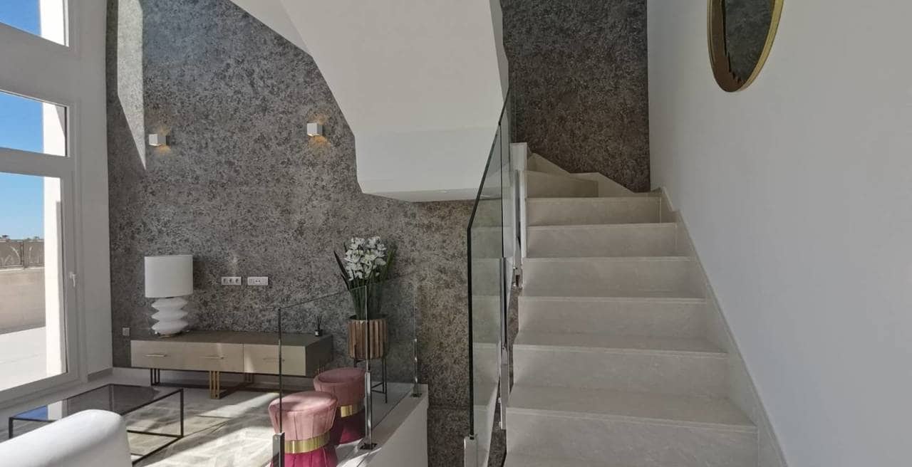 3 sypialnia Willa na sprzedaż w Ciudad Quesada z basenem garażem - 579 000 € (Ref: 9872465)