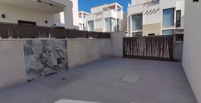 3 Zimmer Villa zu verkaufen in Ciudad Quesada, Rojales mit Pool Garage - 579.000 € (Ref: 9872465)
