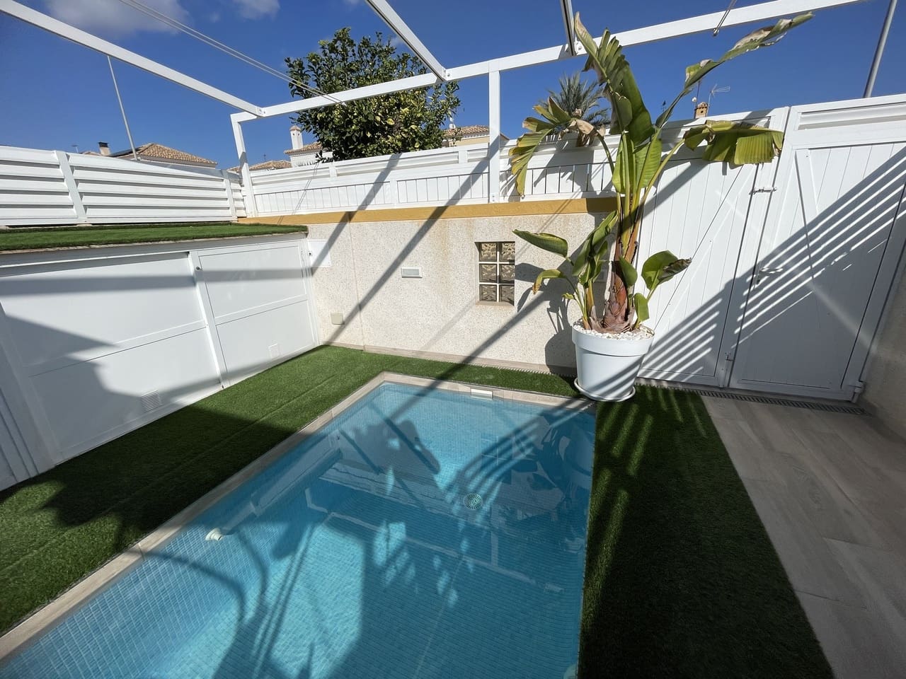 3 slaapkamer Huis te koop in Torre de la Horadada met zwembad - € 355.900 (Ref: 9880457)