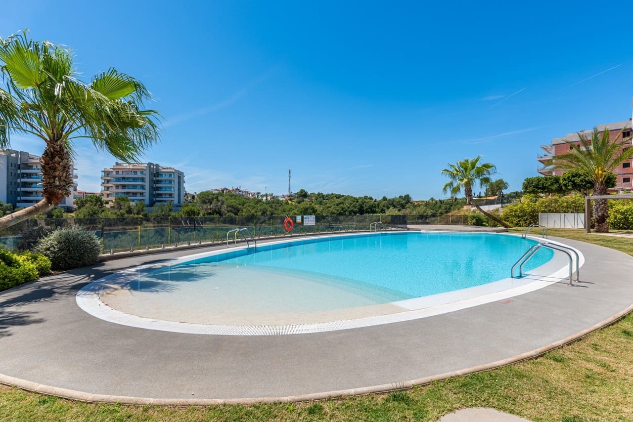 2 bedroom Apartment for sale in Orihuela Costa with pool - € 229,000 (Ref: 9889005)