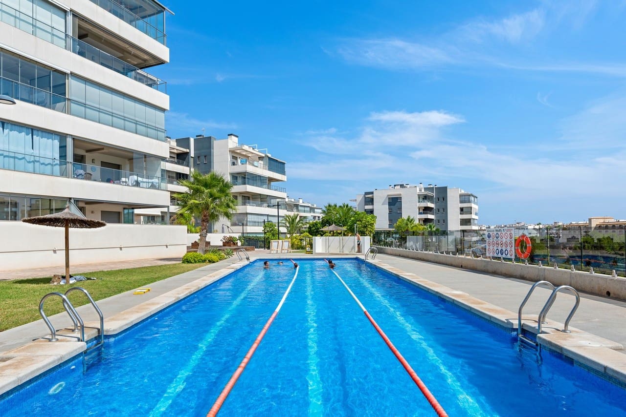Apartamento de 2 habitaciones en Orihuela Costa en venta con piscina garaje - 229.000 € (Ref: 9895305)