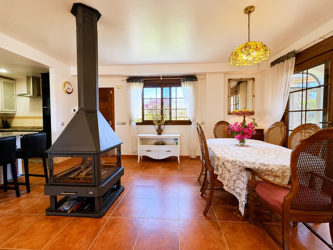 3 bedroom Villa for sale in Banos y Mendigo with pool - € 425,000 (Ref: 9902045)