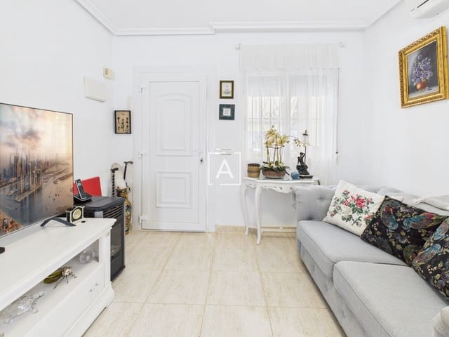 2 bedroom Villa for sale in Pinar de Campoverde, Pilar de la Horadada - € 192,000 (Ref: 9904521)