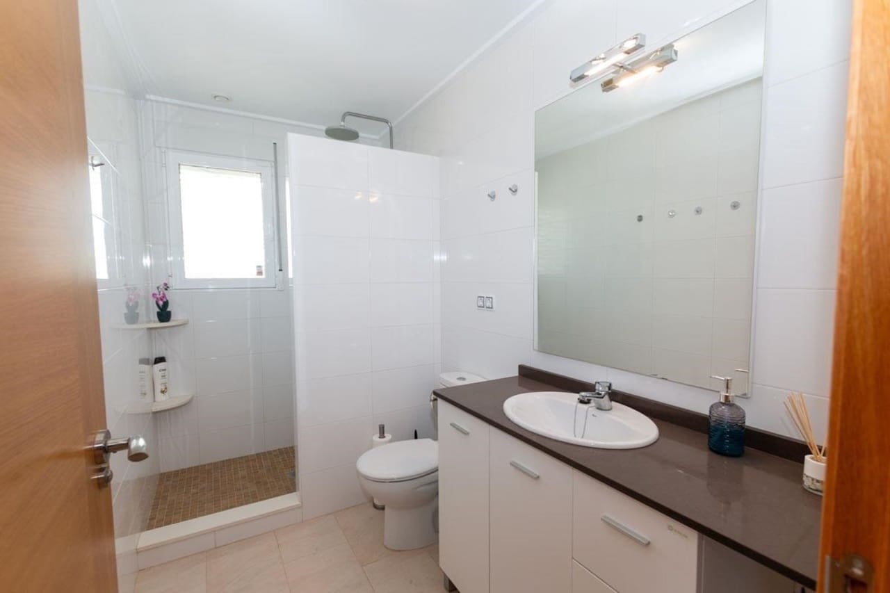 3 quarto Apartamento para venda em Villamartin com piscina - 395 000 € (Ref: 9905233)