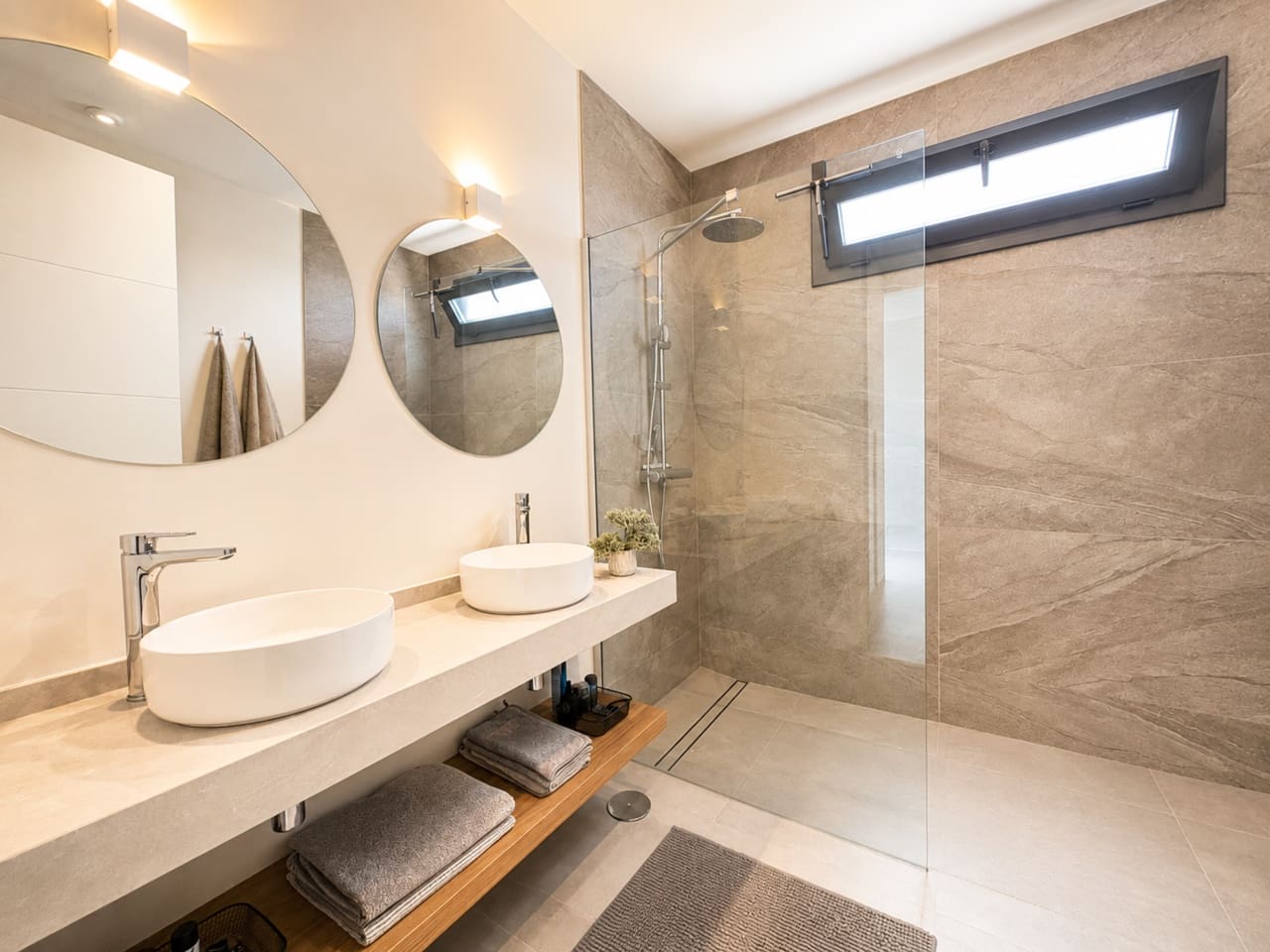 Chalet de 3 habitaciones en Baños y Mendigo en venta con piscina - 598.000 € (Ref: 9911907)