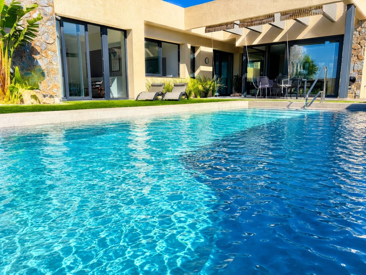 Chalet de 3 habitaciones en Baños y Mendigo en venta con piscina - 598.000 € (Ref: 9911907)