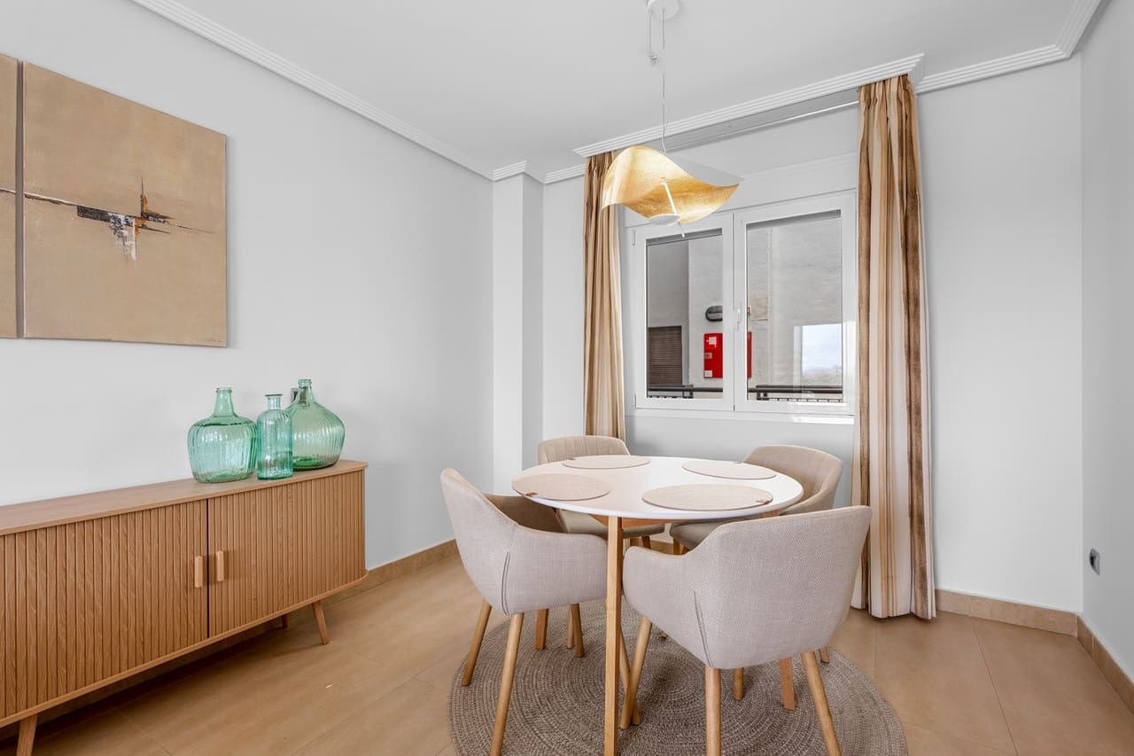 1 slaapkamer Appartement te koop in Los Alcazares met zwembad - € 139.000 (Ref: 9915711)