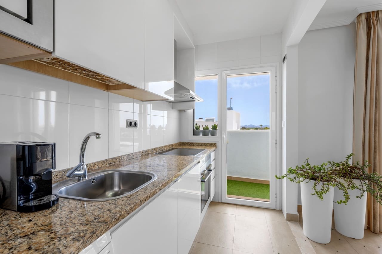 1 slaapkamer Appartement te koop in Los Alcazares met zwembad - € 139.000 (Ref: 9915711)
