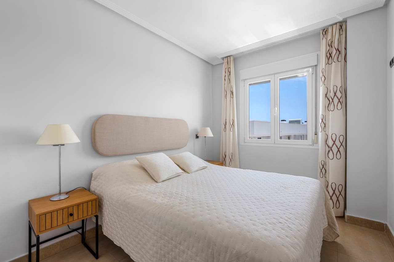 1 slaapkamer Appartement te koop in Los Alcazares met zwembad - € 139.000 (Ref: 9915711)