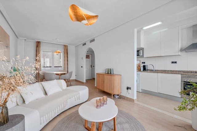 1 slaapkamer Appartement te koop in Centro, Los Alcázares met zwembad - € 139.000 (Ref: 9915711)