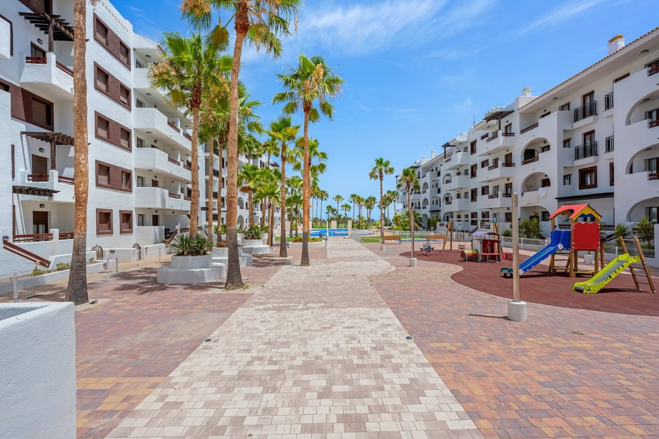 1 slaapkamer Appartement te koop in Los Alcazares met zwembad - € 139.000 (Ref: 9915711)