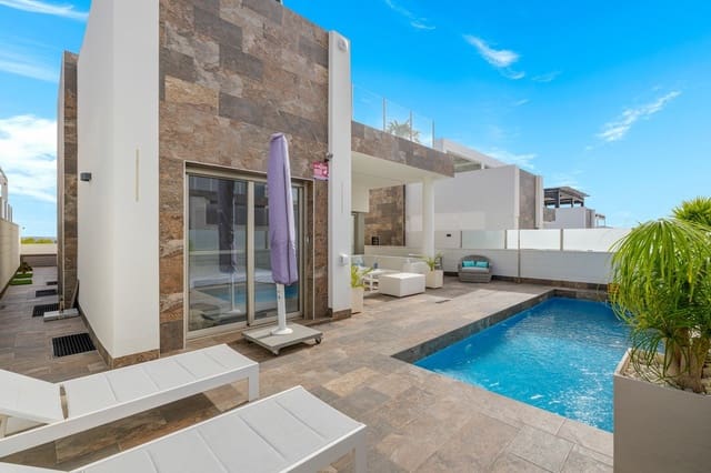 5 bedroom Villa for sale in Dehesa de Campoamor, Orihuela with pool - € 592,000 (Ref: 9916887)
