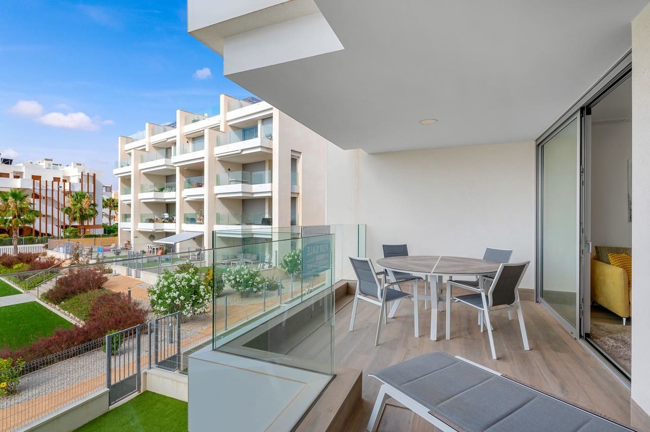 2 soverom Leilighet til salgs i Orihuela Costa med svømmebasseng - € 279 000 (Ref: 9931117)