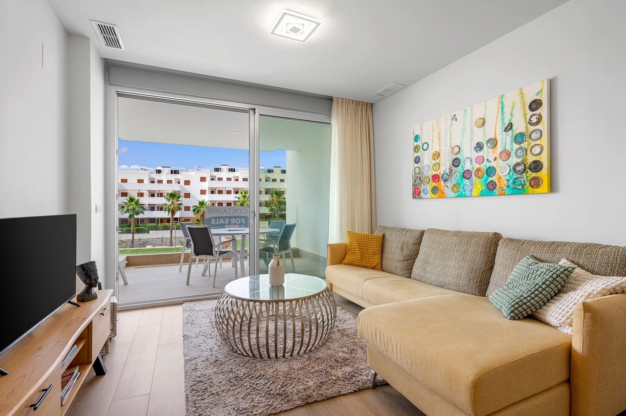 2 soverom Leilighet til salgs i Orihuela Costa med svømmebasseng - € 279 000 (Ref: 9931117)