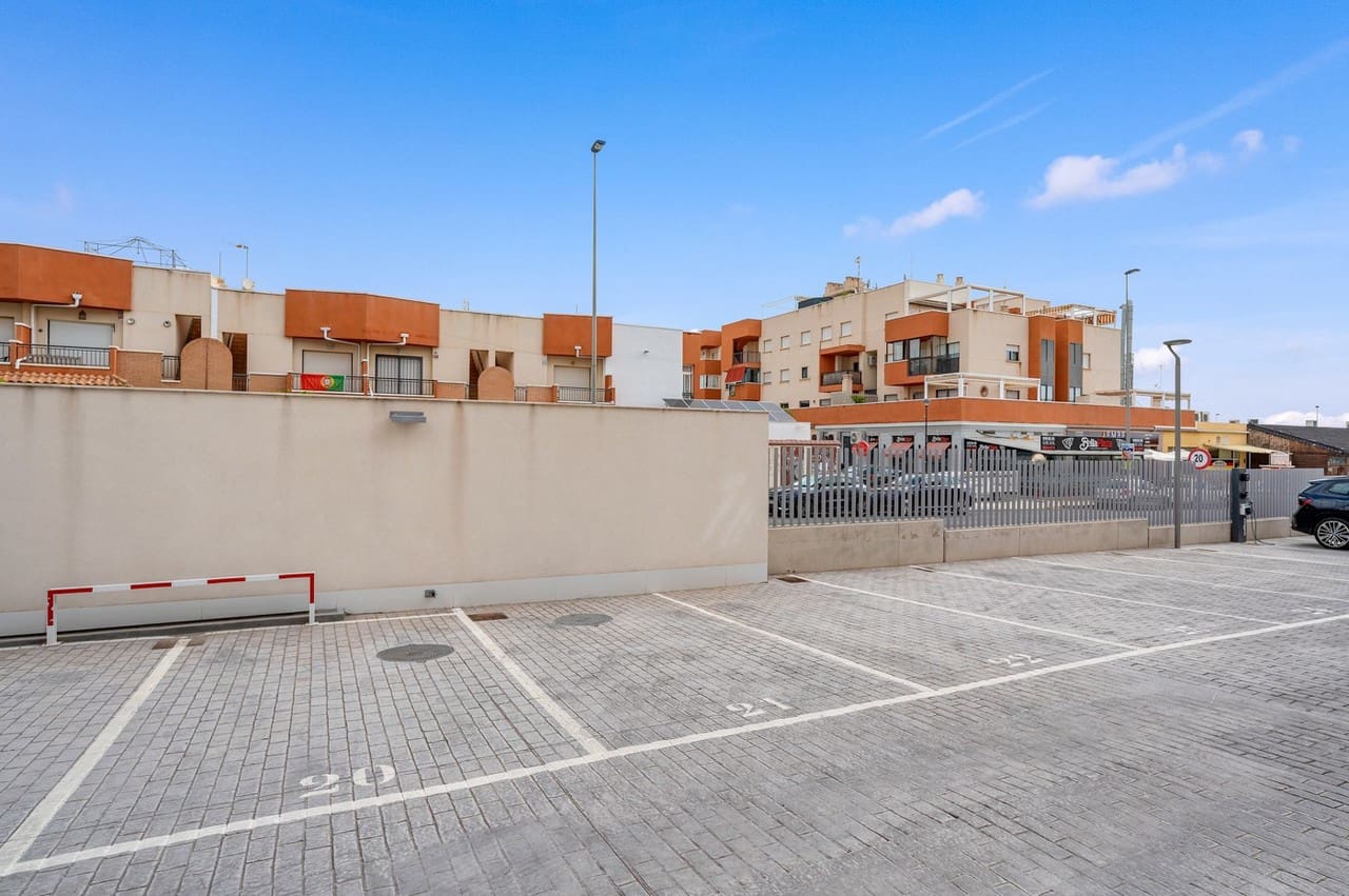 2 soverom Leilighet til salgs i Orihuela Costa med svømmebasseng - € 279 000 (Ref: 9931117)