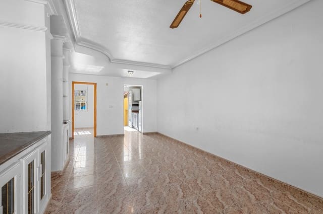 3 makuuhuone Huvila myytävänä paikassa Villamartin, Orihuela mukana uima-altaan - 189 000 € (Ref: 9935082)