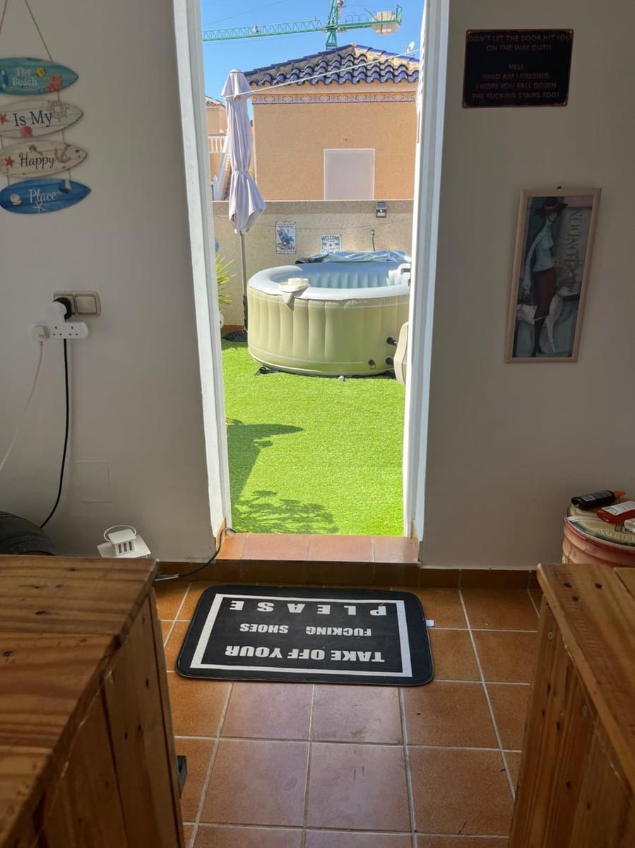 3 slaapkamer Villa te koop in Villamartin met zwembad garage - € 338.500 (Ref: 9935167)
