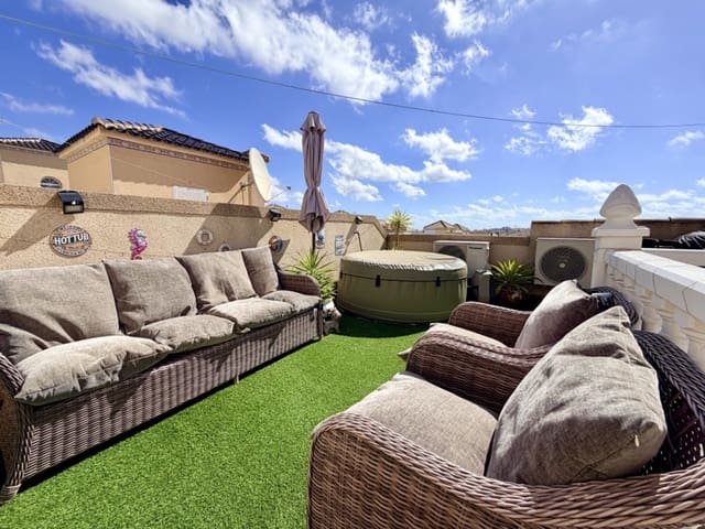 3 soveværelse Villa til salg i Villamartin, Orihuela med swimmingpool garage - € 338.500 (Ref: 9935167)