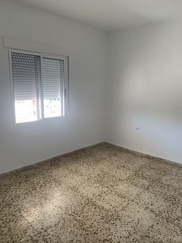 3 slaapkamer Villa te koop in Jumilla met zwembad - € 150.000 (Ref: 9082795)