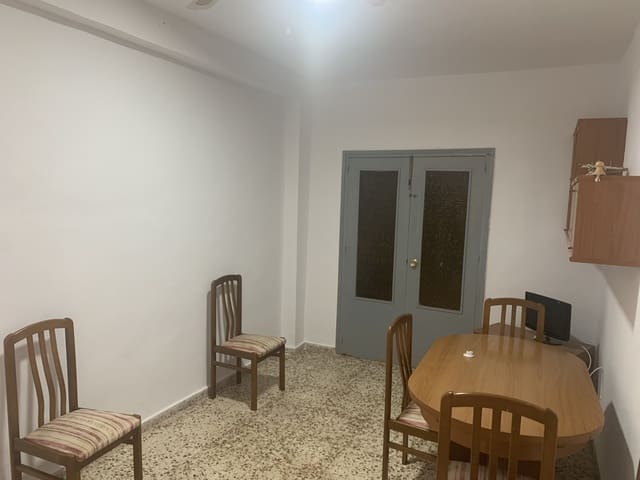 3 slaapkamer Villa te koop in Jumilla met zwembad - € 150.000 (Ref: 9082795)