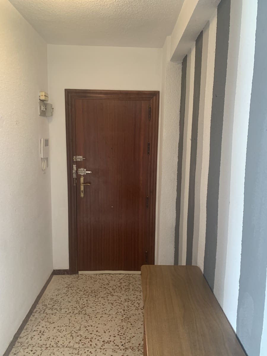 4 bedroom Flat for sale in Pinoso - € 78,500 (Ref: 9208844)