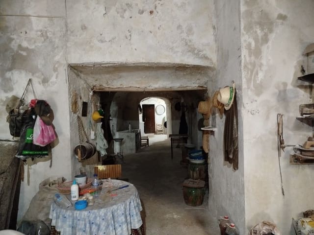 2 bedroom Cave House for sale in Raspay, Yecla - € 65,000 (Ref: 9287122)