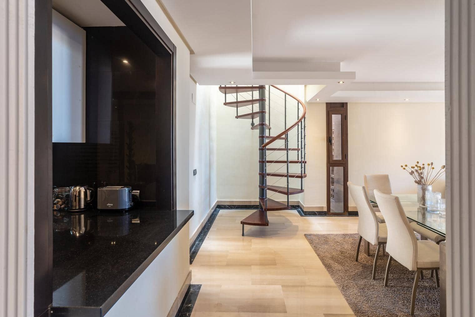 2 Zimmer Penthouse zu verkaufen in New Golden Mile mit Pool Garage - 630.000 € (Ref: 10038943)