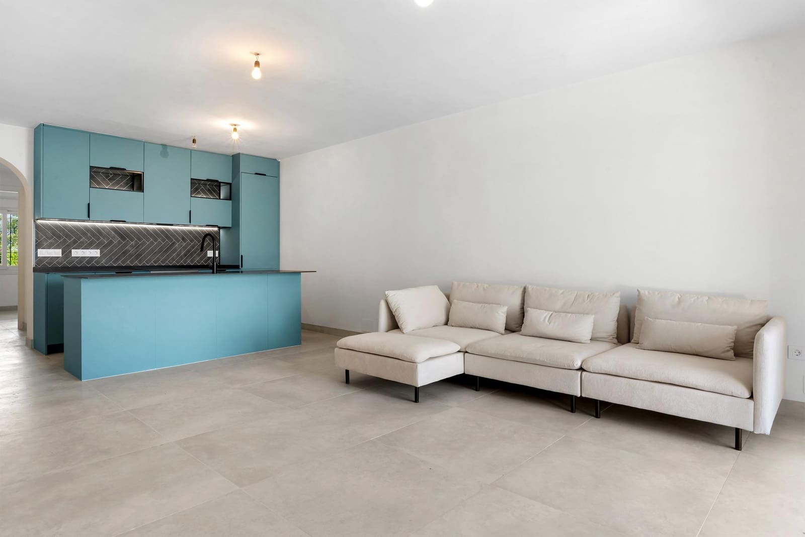 3 chambre Appartement à vendre à Nueva Andalucia avec piscine garage - 895 000 € (Ref: 10155318)