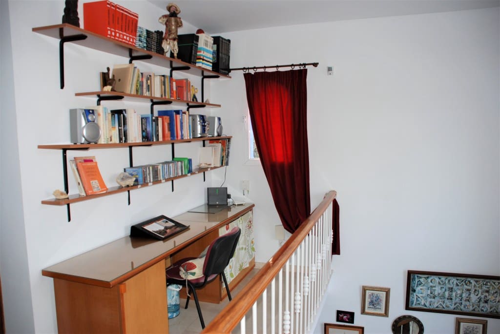 Chalet de 5 habitaciones en Estepona en venta con piscina garaje - 950.000 € (Ref: 5702968)