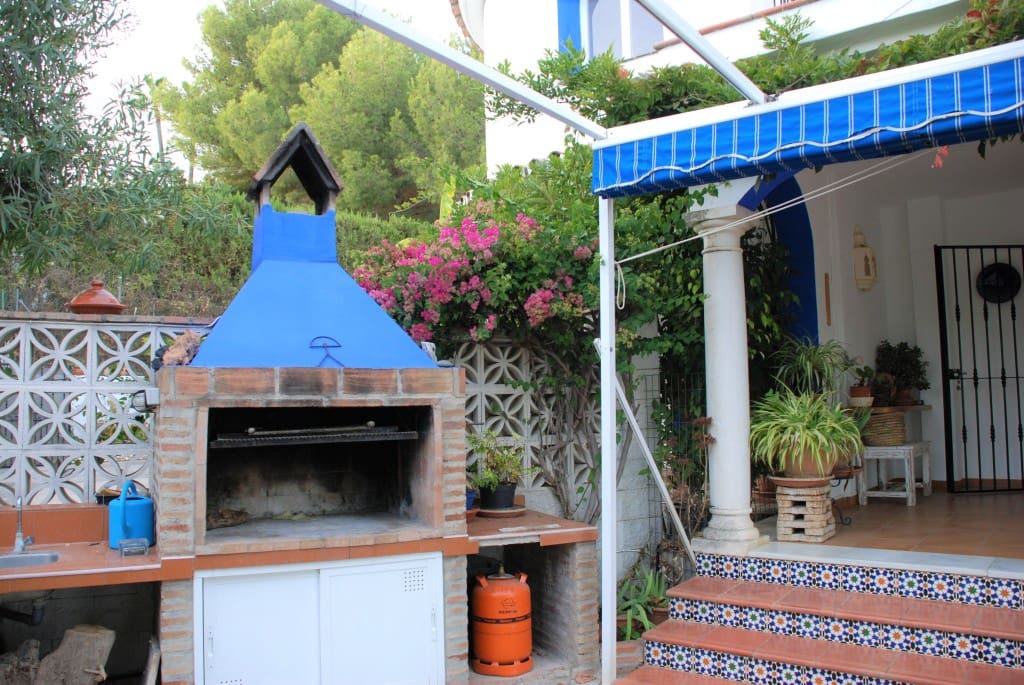 Chalet de 5 habitaciones en Estepona en venta con piscina garaje - 950.000 € (Ref: 5702968)