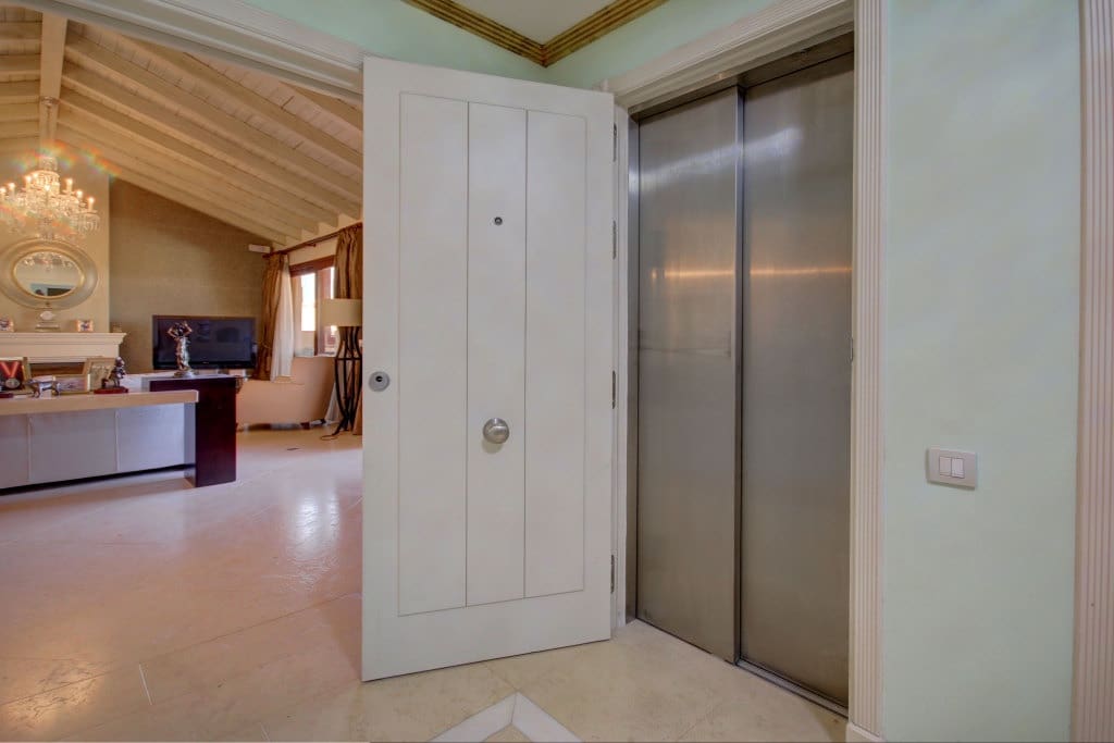 4 soveværelse Penthouse til salg i Estepona - € 1.400.000 (Ref: 5769441)