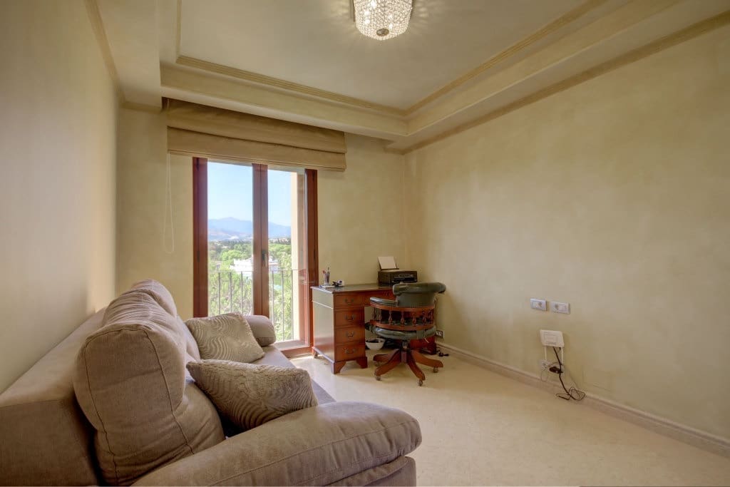 4 soveværelse Penthouse til salg i Estepona - € 1.400.000 (Ref: 5769441)