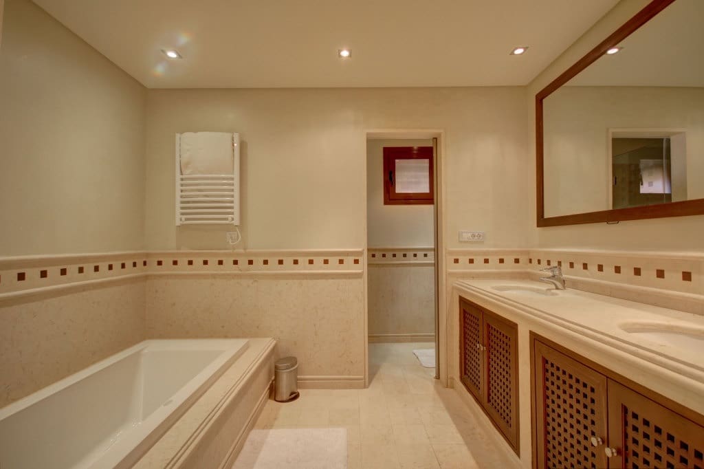 4 soveværelse Penthouse til salg i Estepona - € 1.400.000 (Ref: 5769441)