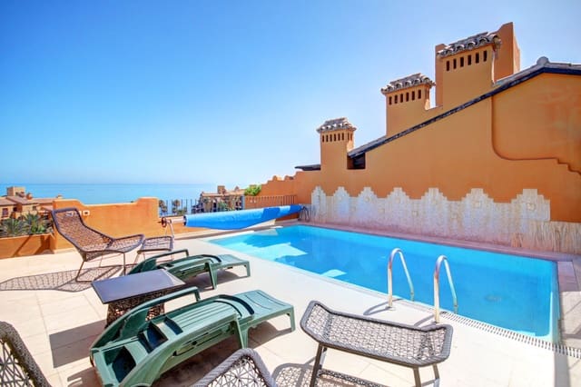 4 makuuhuone Kattohuoneisto myytävänä paikassa El Padrón, Estepona - 1 400 000 € (Ref: 5769441)