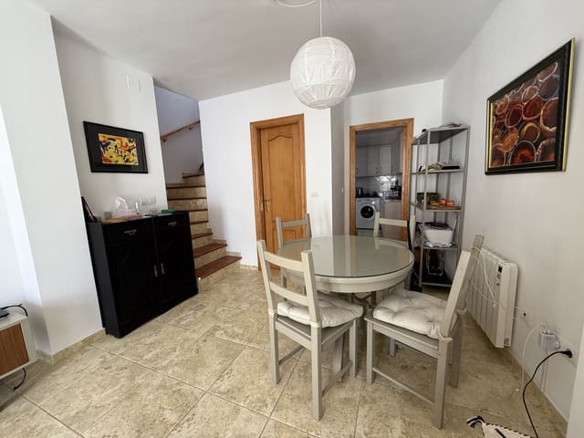 2 bedroom Apartment for sale in Centro, Estepona with garage - € 320,000 (Ref: 8764934)