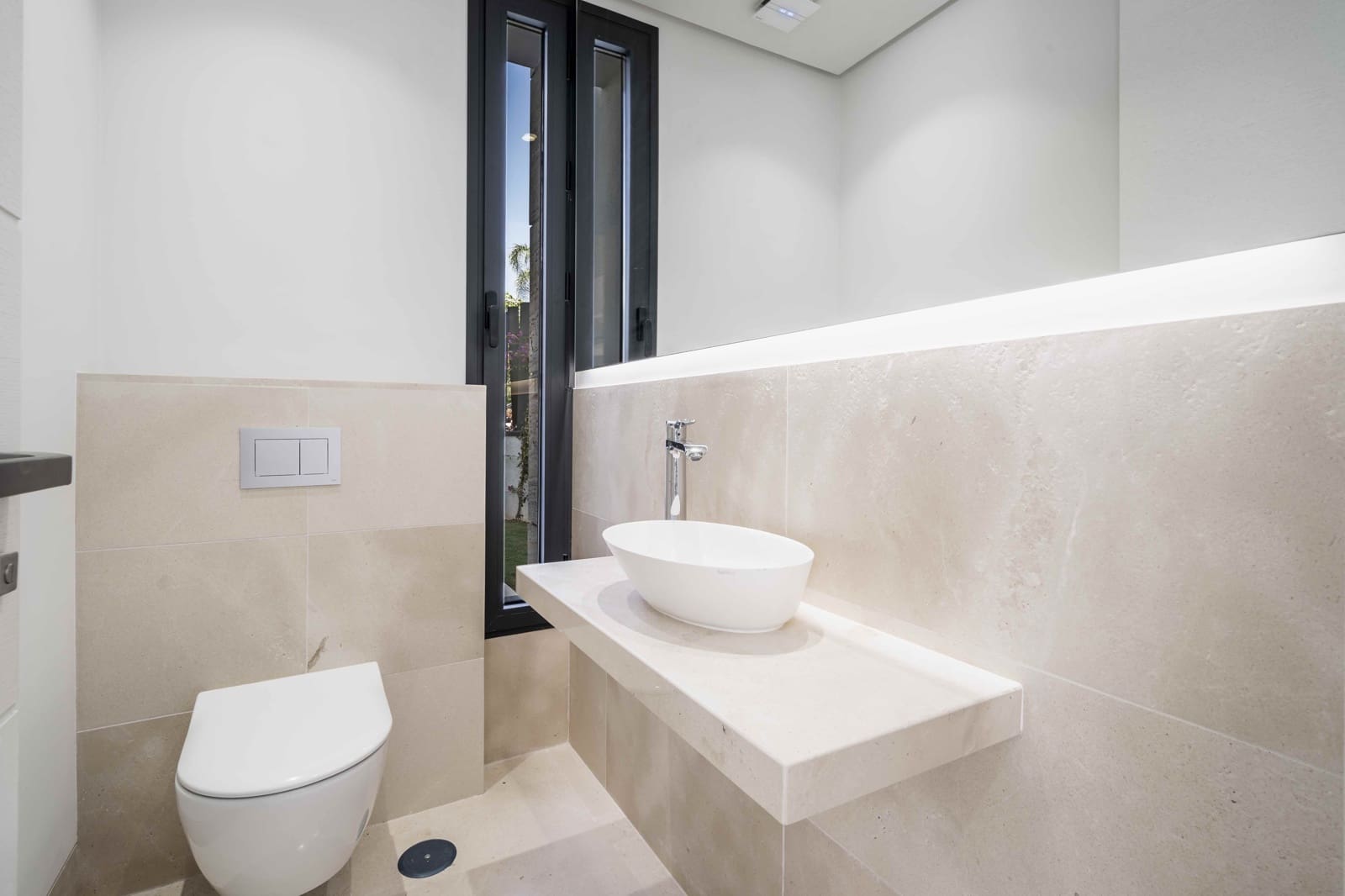 4 soveværelse Villa til salg i New Golden Mile med swimmingpool garage - € 1.995.000 (Ref: 8764935)