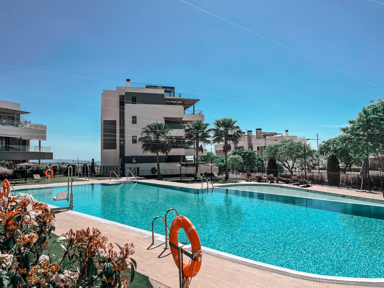 3 bedroom Apartment for sale in Estepona with pool garage - € 785,000 (Ref: 9107410)
