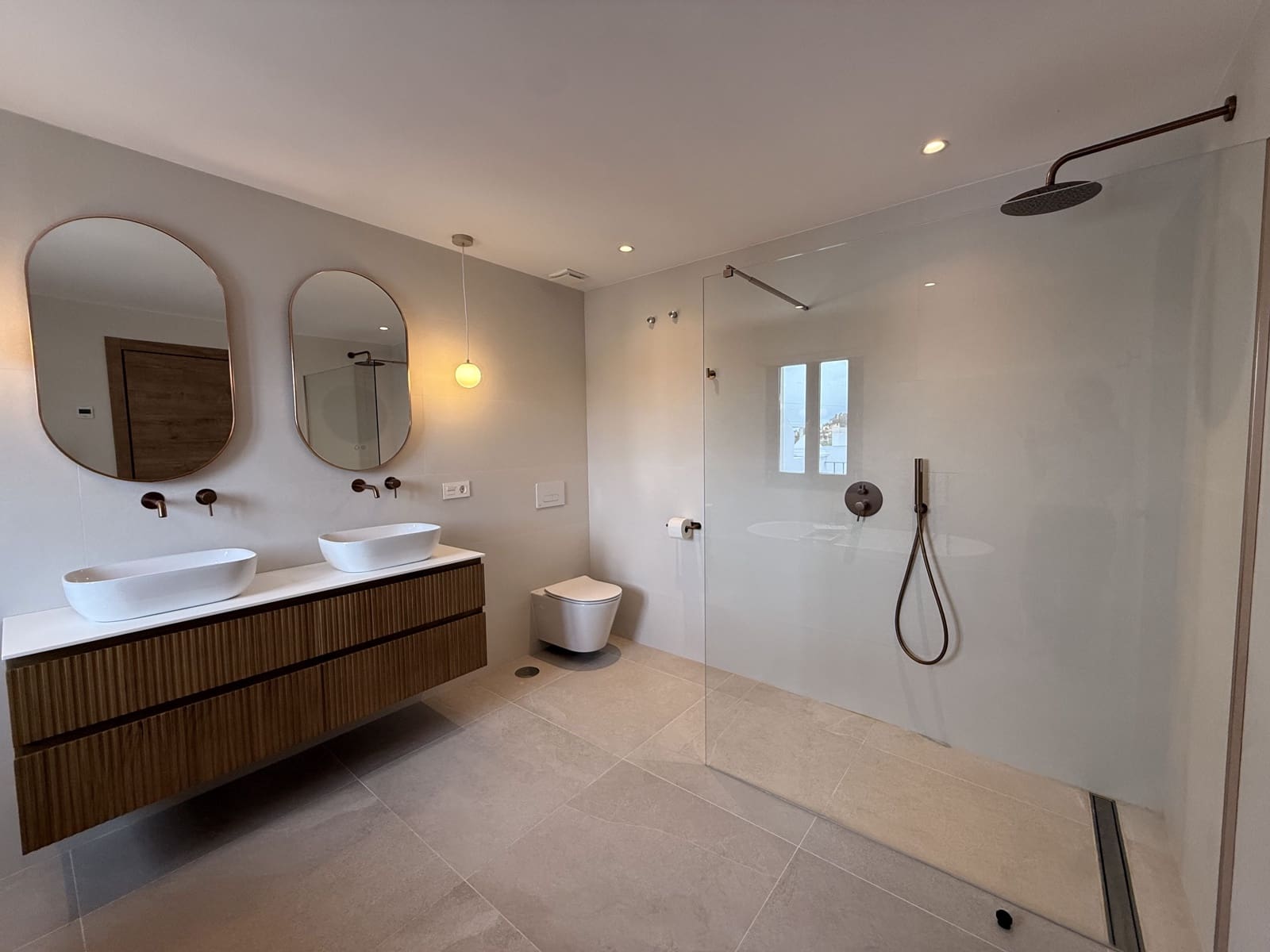 Casa de 4 habitaciones en Estepona en venta con piscina garaje - 795.000 € (Ref: 9566527)