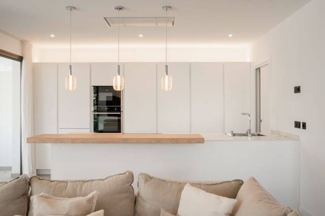 3 makuuhuone Huoneisto myytävänä paikassa Estepona mukana uima-altaan 
autotalli - 750 000 € (Ref: 9653358)