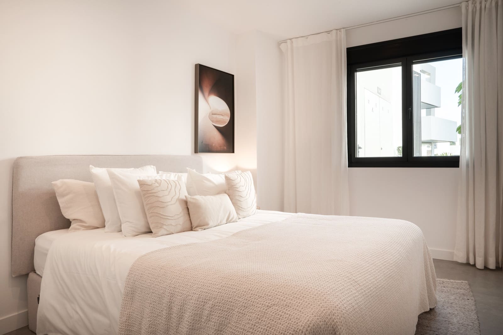 3 Zimmer Apartment zu verkaufen in Estepona mit Pool Garage - 750.000 € (Ref: 9653358)