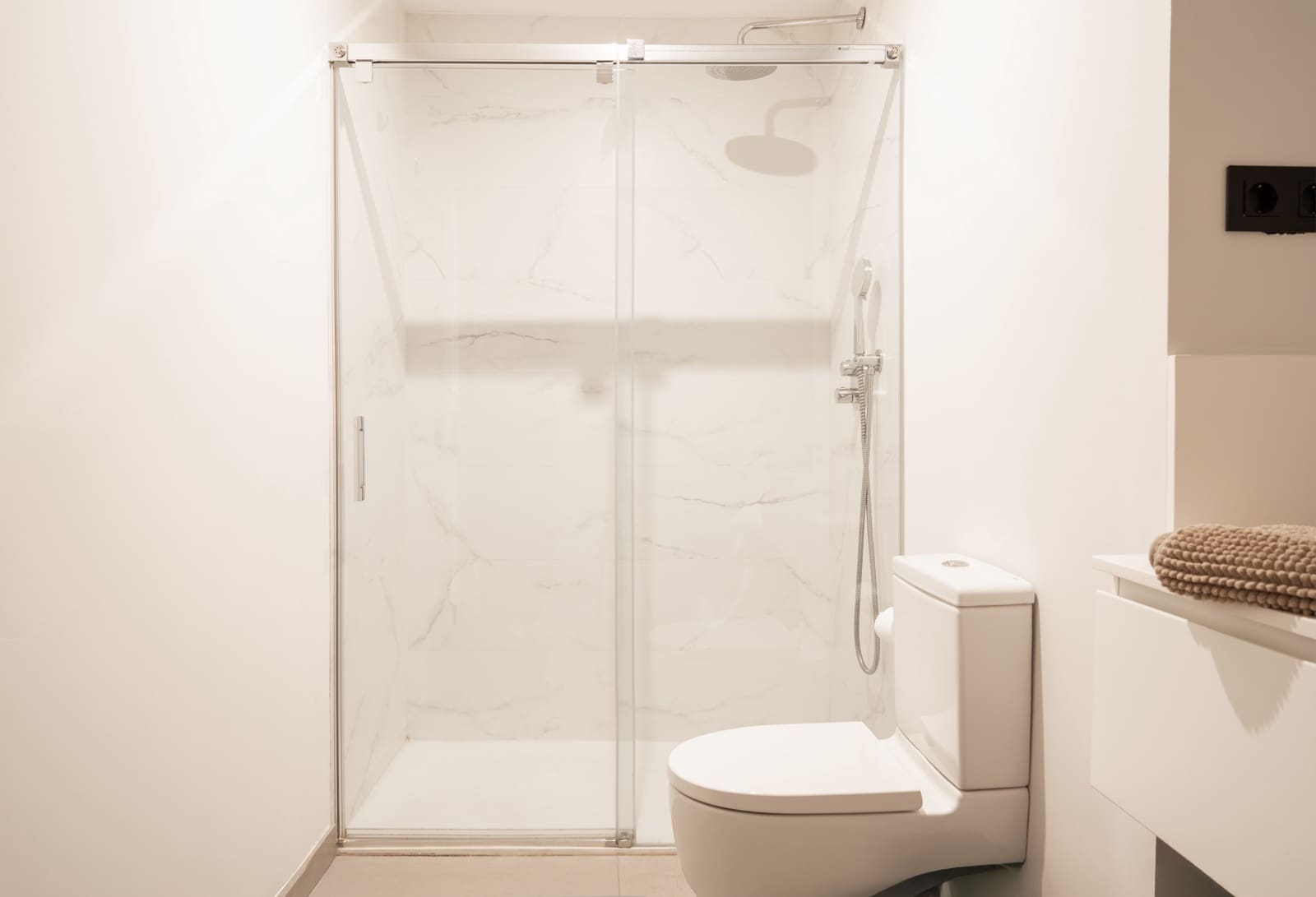 3 Zimmer Apartment zu verkaufen in Estepona mit Pool Garage - 750.000 € (Ref: 9653358)