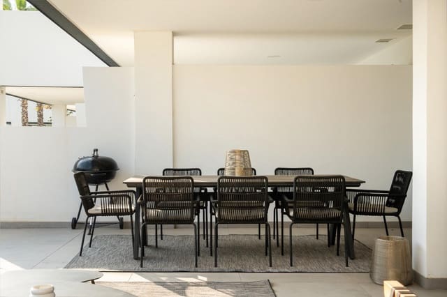 3 slaapkamer Appartement te koop in Altos de Estepona, Estepona - € 750.000 (Ref: 9722589)