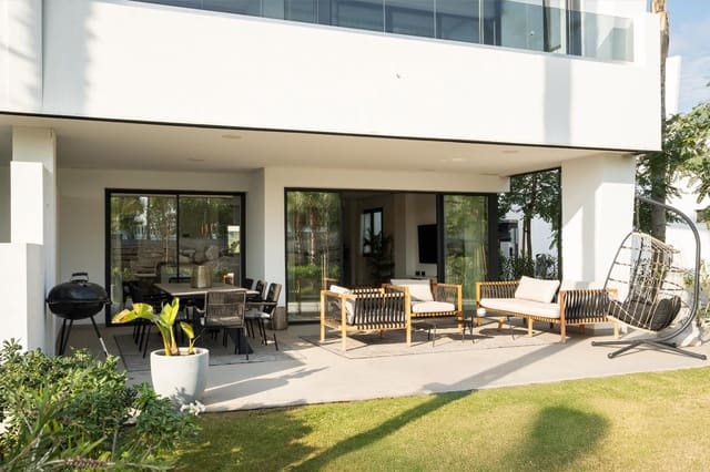 3 slaapkamer Appartement te koop in Altos de Estepona, Estepona - € 750.000 (Ref: 9722589)