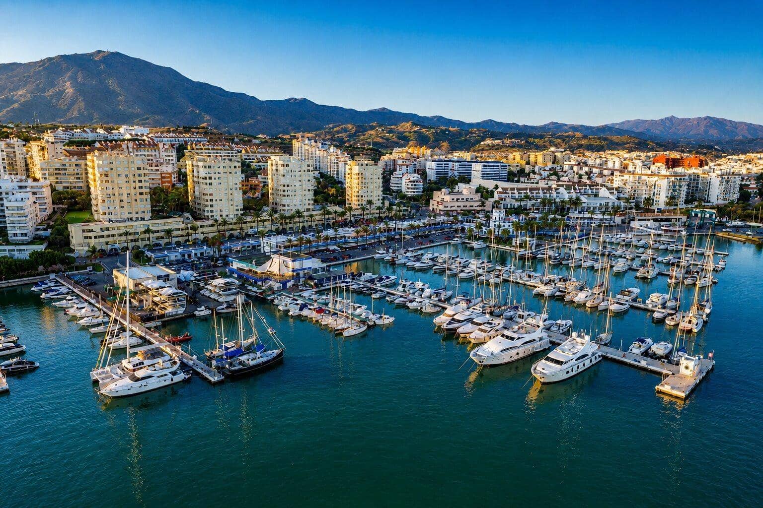 3 camera da letto Appartamento in vendita in Estepona - 750.000 € (Rif: 9722589)