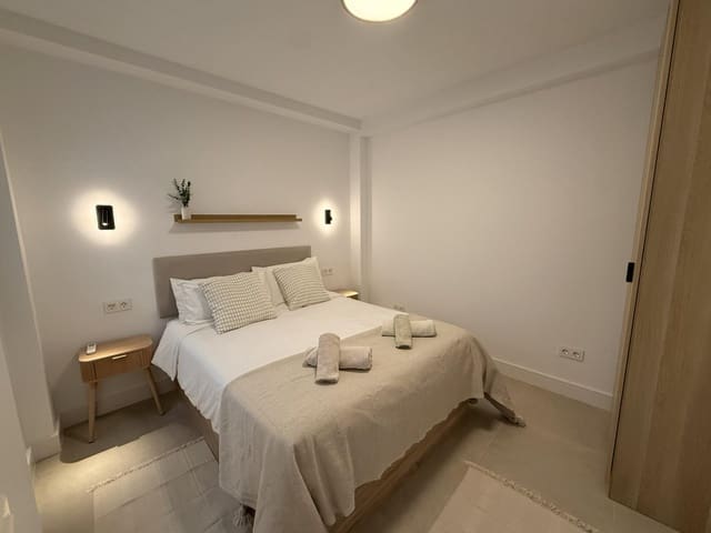 2 bedroom Apartment for sale in Estepona - € 395,000 (Ref: 9722592)