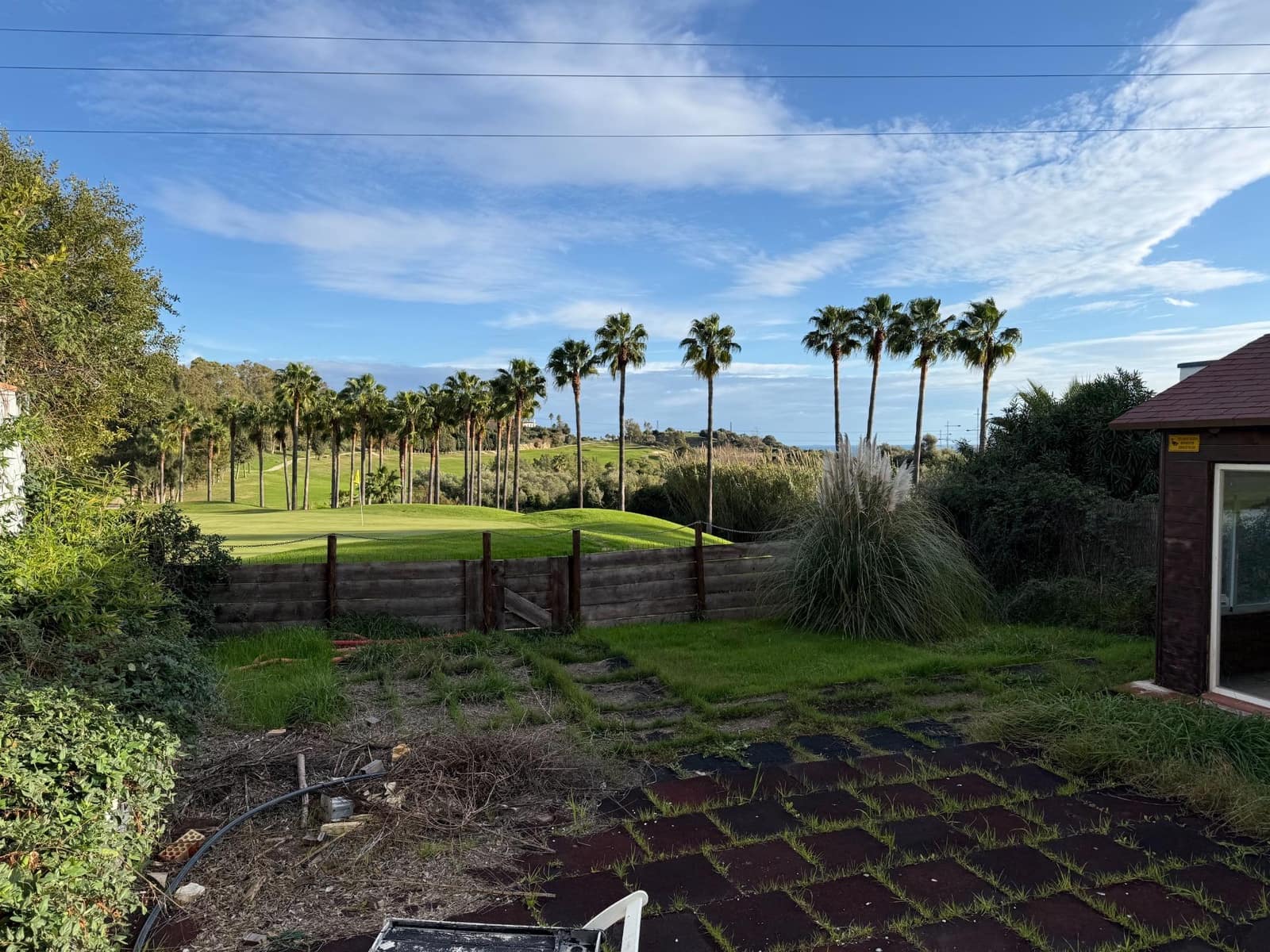 Chalet de 3 habitaciones en Estepona en venta - 600.000 € (Ref: 9722593)