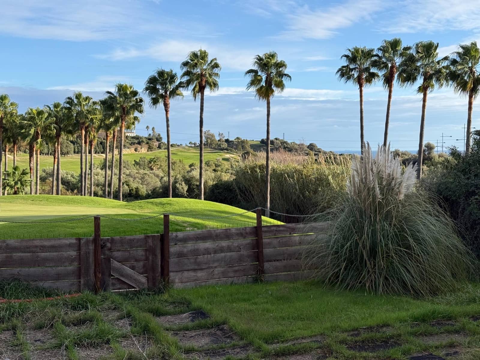 Chalet de 3 habitaciones en Estepona en venta - 600.000 € (Ref: 9722593)