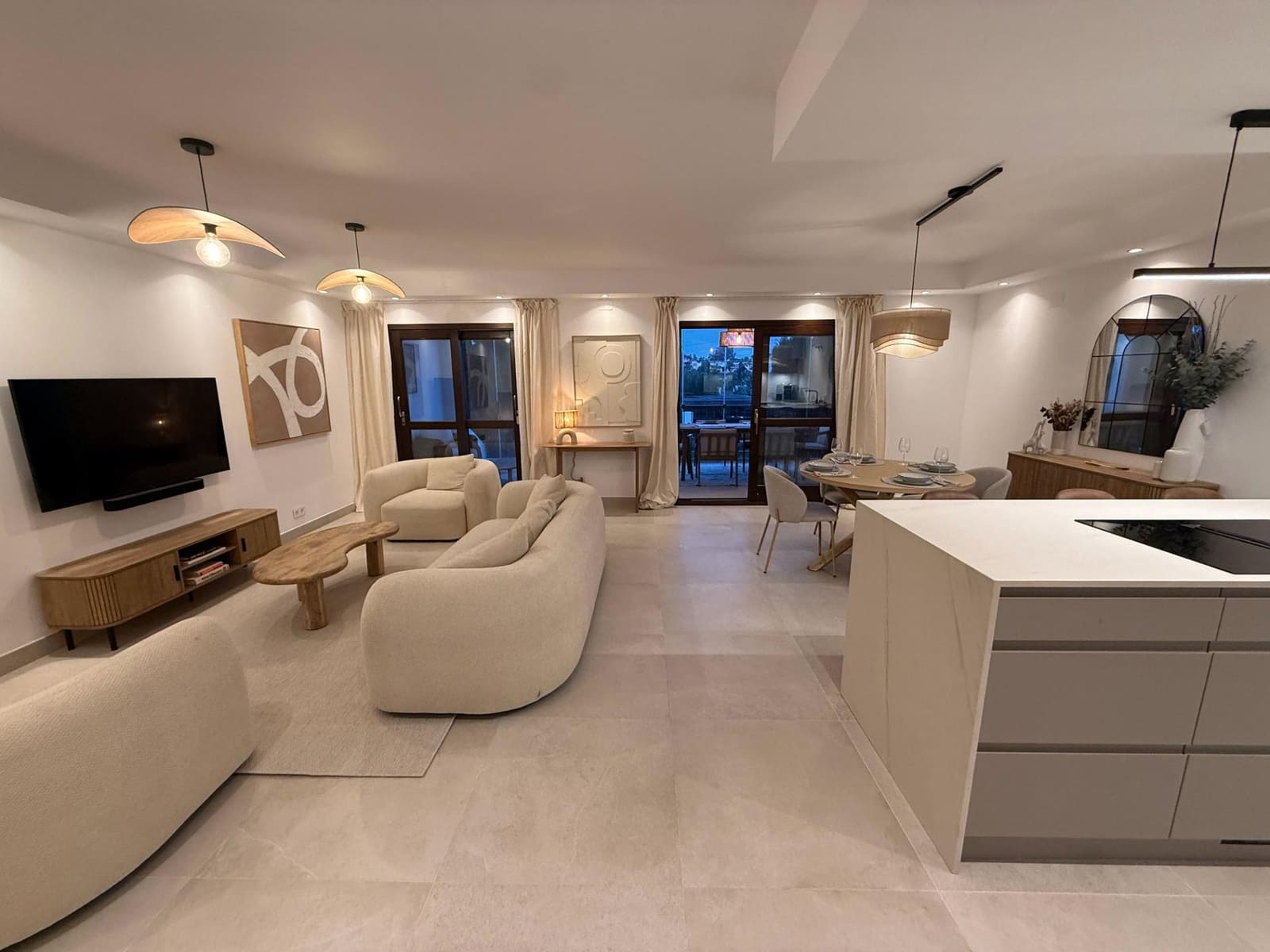 4 soveværelse Rækkehus til salg i Estepona med swimmingpool - € 795.000 (Ref: 9722594)